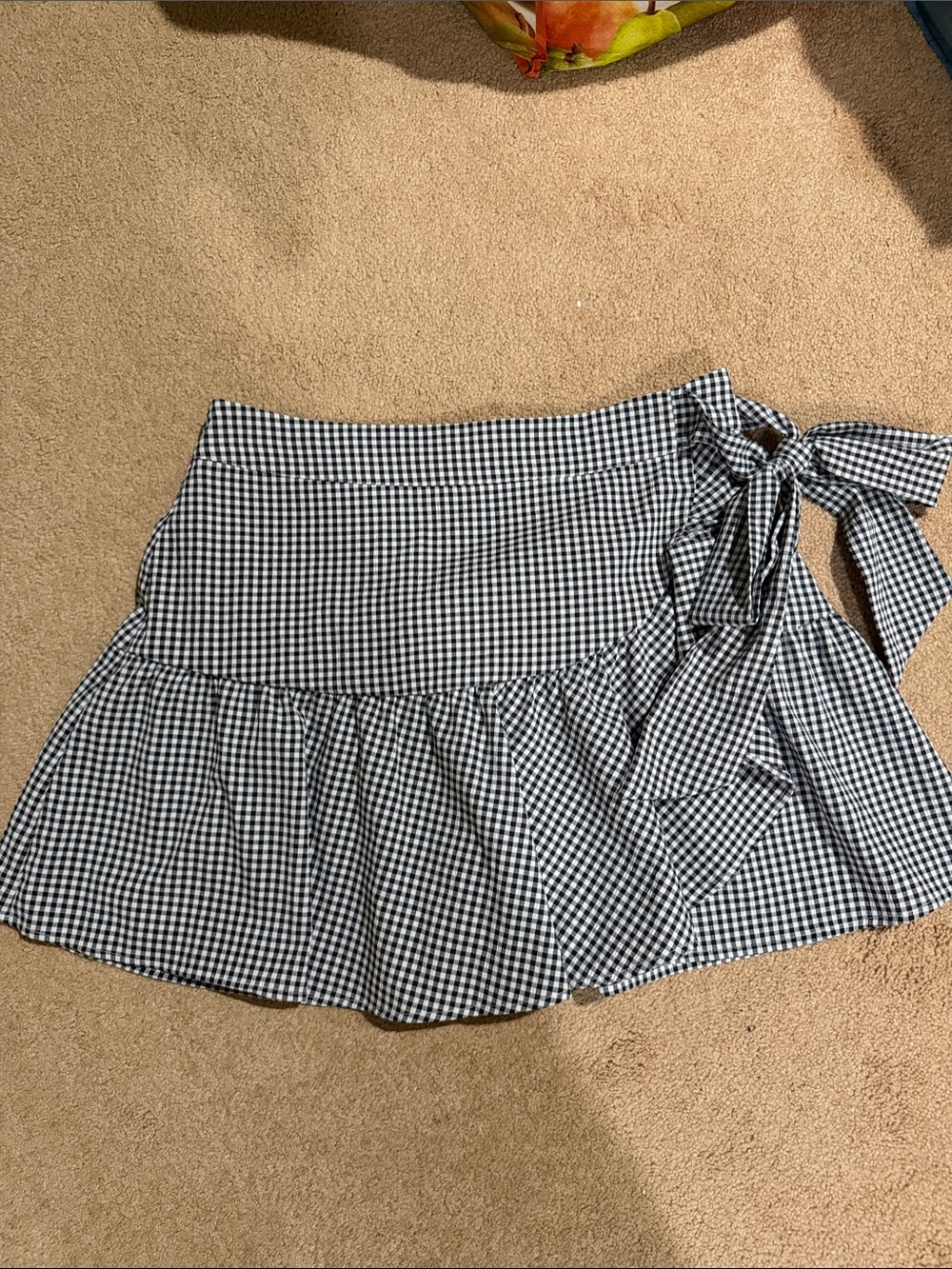 Blue Rain Black & White Gingham Tie-Waist Ruffle Skort